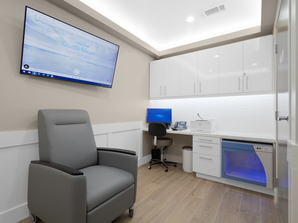 {PRACTICE_NAME} consultation room #1
